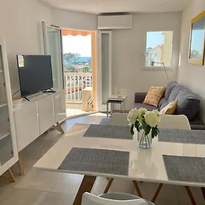 Newly Renovated Aircond-wifi-pool-sea View-150m To Beaches- Appartement Saint Aygulf